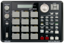 Akai MPC 500 Sampler Sequencer Drummaschine + 128 Ram + Akai CF Card