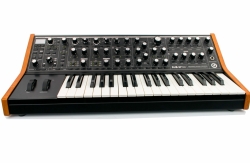 Moog Sub 37 Tribute Edition Paraphonic Analog Synthesizer