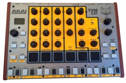 Akai Pro Tom Cat Analog Drum Computer Maschine Sequenzer