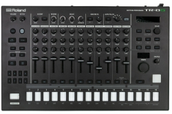 Roland TR-8S Drum Machine Sampler + 32 GB SD Card