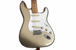 Fender Classic Player 50s Stratocaster MN Shoreline Gold