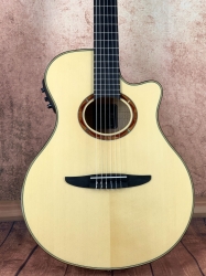 Yamaha NTX-900 FM Flame Maple Konzertgitarre mit Pickup