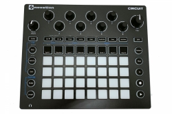 Novation Circuit Groovebox mit Grid-Sequenzer