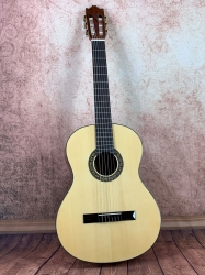 Ibanez G10-NT Konzertgitarre Natur mit Engelmann Fichtendecke