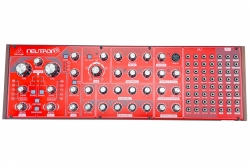 Behringer NEUTRON Paraphonischer Synthesizer