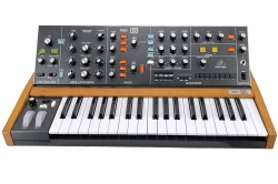 Behringer Poly D Analog Synthesizer