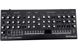 Roland SE-02 Boutique Analog Synthesizer + Decksaver
