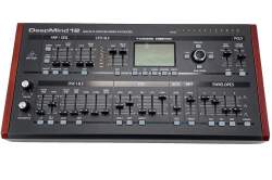 Behringer Deepmind 12D Synthesizer + Rackwinkel